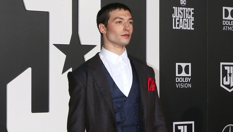 Ezra Miller hat sich in Therapie begeben.