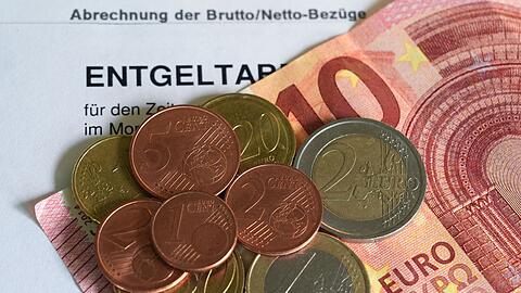 Am 1. Januar steigt der gesetzliche Mindestlohn von 12,82 auf 13,90 Euro. (Symbolbild)