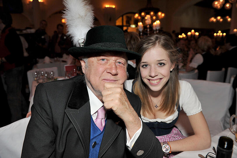 Der diesjährige Ehrefilser, der Filmregisseur und Kameramann Joseph Vilsmaier mit seiner Tochter Josephina