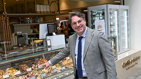 De Pellegrin f&uuml;hrt eine in dritter Generation eine Eisdiele in Kulmbach.