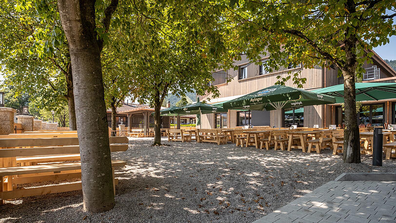 Der neue Biergarten und Außenbereich. Der neue Biergarten und Außenbereich.