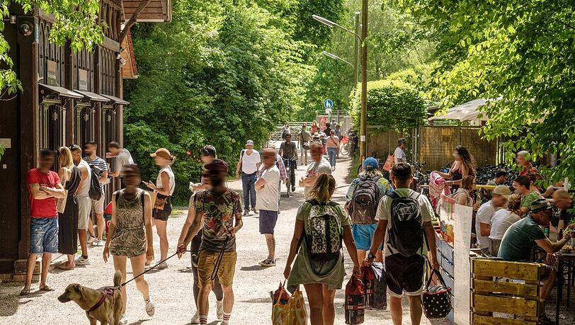 Das Schinderstadl in den Isarauen. Das Schinderstadl in den Isarauen.