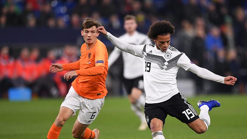 Leroy Sané trifft nach feiner Einzelaktion gegen die Niederlande Leroy Sané trifft nach feiner Einzelaktion gegen die Niederlande
