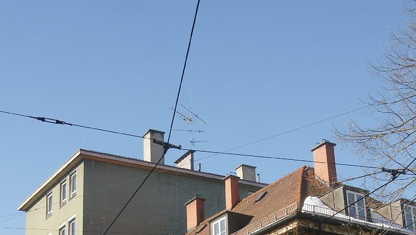 Diese schöne Haus in der Müllerstraße 4 droht abgerissen werden, ebenso das Rückgebäude mit der Nummer 2. Diese schöne Haus in der Müllerstraße 4 droht abgerissen werden, ebenso das Rückgebäude mit der Nummer 2.