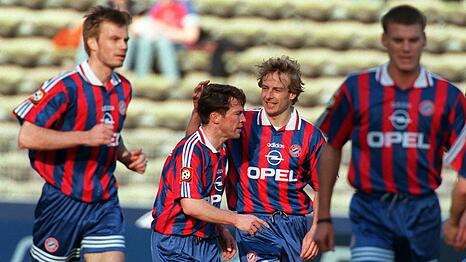Klinsmann (2.v.r.) spielt beim Legendenturnier des FC Bayern. (Archivbild)