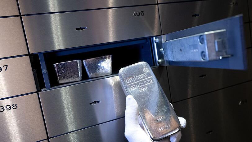Edelmetalle gelten bei vielen Investoren als sichere H&auml;fen in Zeiten politischer Unsicherheiten,  Silber ist zudem ein wichtiges Industriemetall. (Symbolbild)