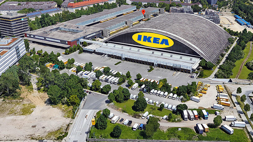 Prangt da, wo jetzt noch die alte Paketposthalle steht, demnächst das blau-gelbe Ikea-Logo?
