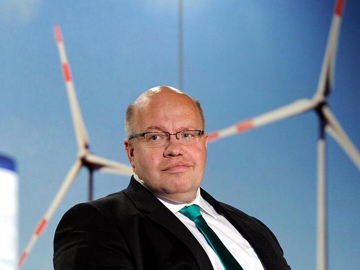 Peter Altmaier hat angesichts des Einbruchs beim Ausbau der Windenergie ein Krisentreffen angekündigt.