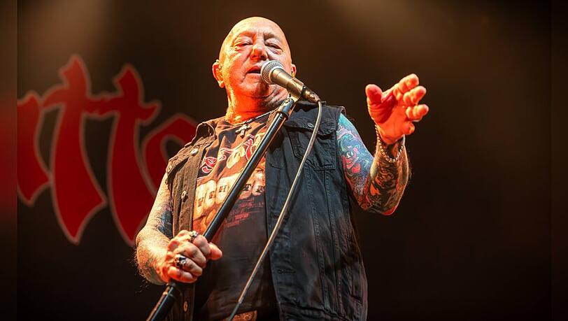 Rose-Tattoo-Sänger Angry Anderson Anfang August bei einem Auftritt in Norwegen. Rose-Tattoo-Sänger Angry Anderson Anfang August bei einem Auftritt in Norwegen.