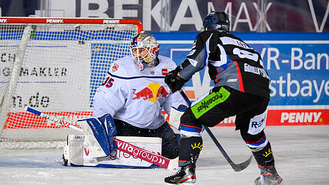 Der EHC Red Bull München setzt sich auch im Derby bei den Straubing Tigers mit 4:3 nach Penaltyschießen durch.