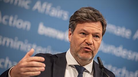 Bundeswirtschaftsminister Robert Habeck will die Sanktionsumgehung besser bek&auml;mpfen.