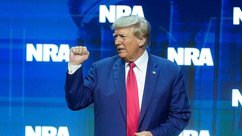 Donald Trump wettert gegen die Regierung seines demokratischen Amtsnachfolgers Joe Biden.