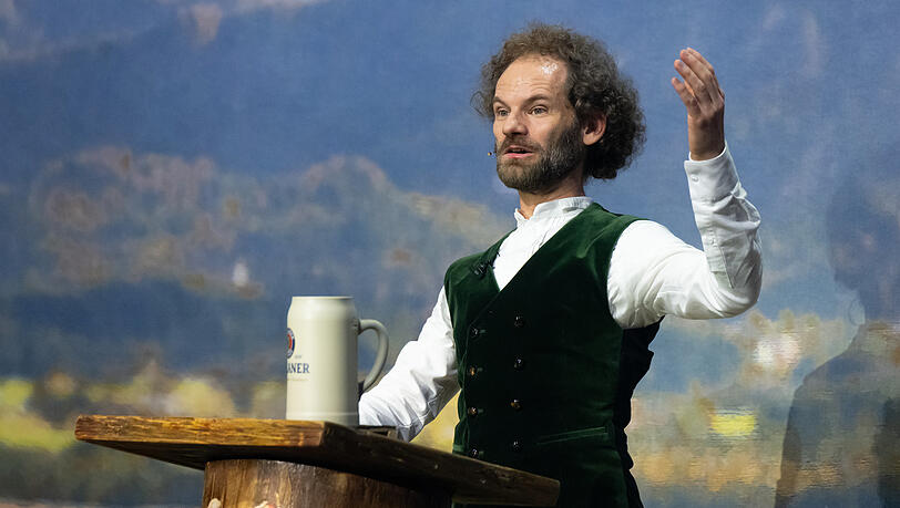 Der Fastenprediger Maximilian Schafroth debütiert als Dramatiker in den Kammerspielen.