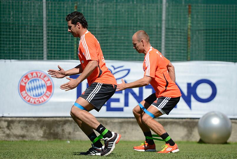 Einzeltraining: Arjen Robben und Claudio Pizarro schuften individuell.