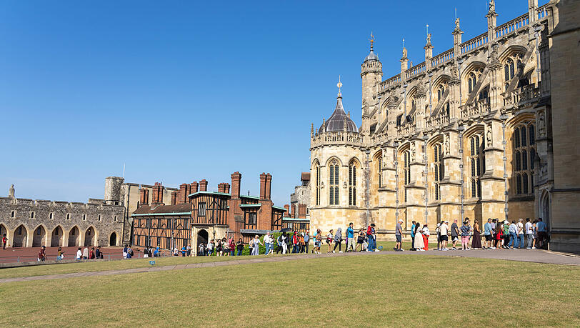 Dass Queen Elizabeth II. in der St. George's Chapel in Windsor beigesetzt wurde, stand bislang au&szlig;er Frage. Die AZ ist nun den verr&uuml;ckten Malta-Ger&uuml;chten auf den Grund gegangen.