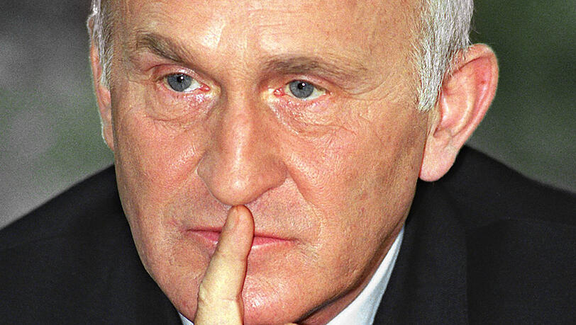 Werner Mauss in der ZDF-Sendung "Eser und Gäste" im Jahr 1998. Werner Mauss in der ZDF-Sendung "Eser und Gäste" im Jahr 1998.