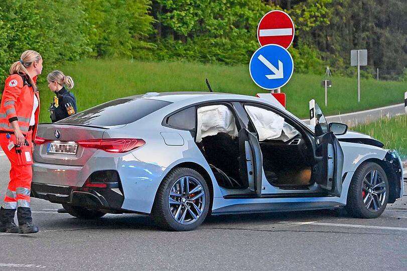 Der 19-Jährige blieb unverletzt, musste aber von einem Kriseninterventionsteam betreut werden.