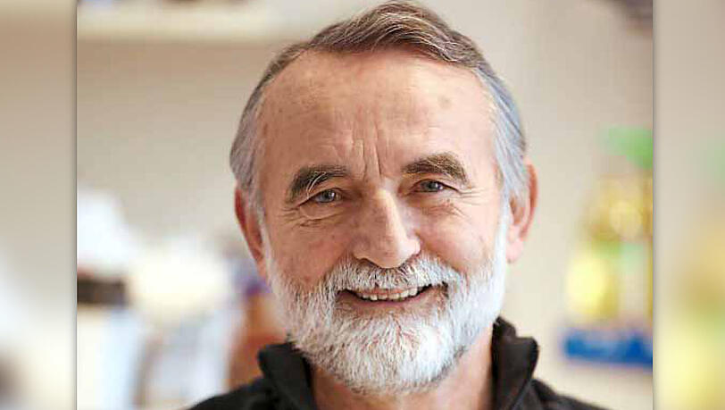 Nikos Kostis.