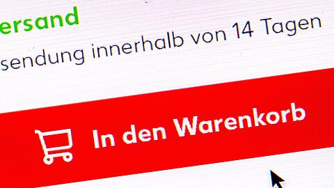 Einkaufen per Mausklick ist auch zur Weihnachtszeit beliebt. (Symbolbild)