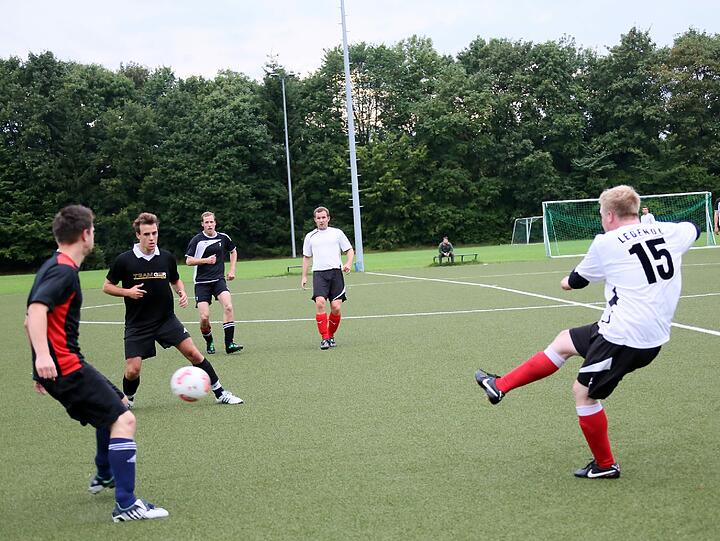 Weitere Bilder der Partie Bolzplatzlegenden gegen Munich Kickers.