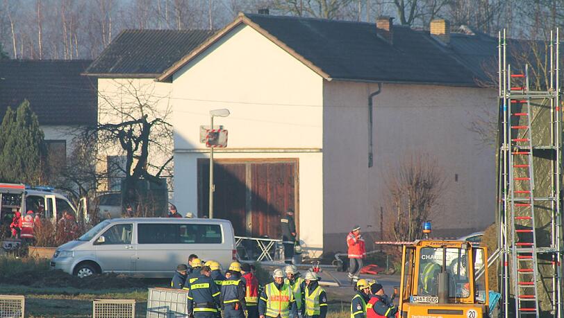 Auf diesem Betrieb bei Roding besteht der Vogelgrippe-Verdacht. Auf diesem Betrieb bei Roding besteht der Vogelgrippe-Verdacht.