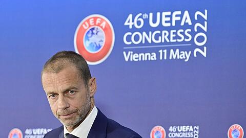 UEFA-Präsident Aleksander Čeferin äußerte sich zum Kuss-Skandal um den spanischen Verbandschef.