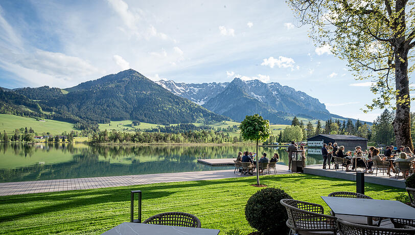 Im Das Lakes mit Terrasse genießen Sie nicht nur leckere Drinks, sondern auch einen sagenhaften Ausblick.