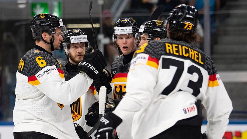 Die Eishockey-Nationalmannschaft freut sich &uuml;ber den zweiten Erfolg bei der Eishockey-WM.
