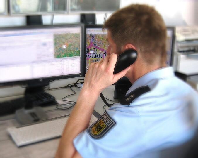 Ein Zeuge setzte einen Notruf ab. Die 110 verständigte dann sofort die Bundespolizei, die für den Hauptbahnhof zuständig ist.