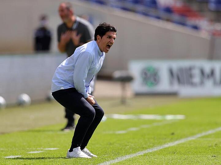 Angesäuert: 96-Coach Kenan Kocak.