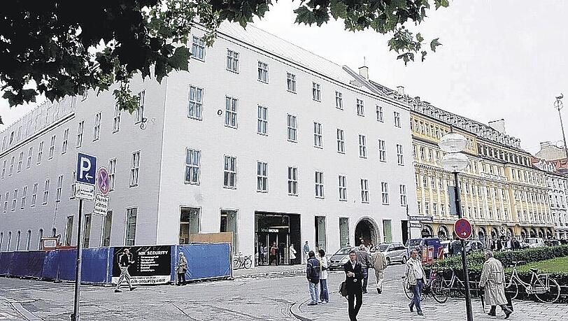 Stets gefährlich: Wenn Autofahrer und Radler hier an der Dienerstraße aufeinander prallen. Foto: Schlüter Stets gefährlich: Wenn Autofahrer und Radler hier an der Dienerstraße aufeinander prallen. Foto: Schlüter