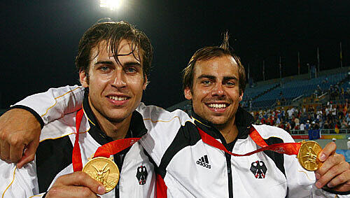 Überglücklich: Christopher Zeller (li) und Philipp Zeller. Überglücklich: Christopher Zeller (li) und Philipp Zeller.