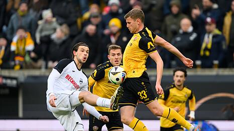 Fynn Otto (links) wechselt vom SC Verl nach N&uuml;rnberg. (Archivbild)
