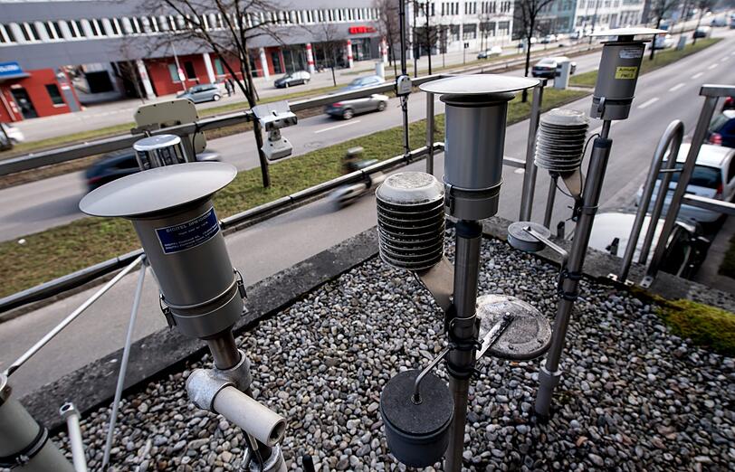 Und so sehen die Luftmessstationen aus (wie hier auf einem Dach an der Landshuter Allee)