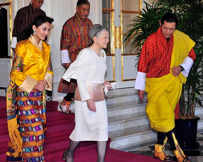 Jigme Khesar Namgyel Wangchuck, der König von Bhutan, besucht Japan. Die Bilder