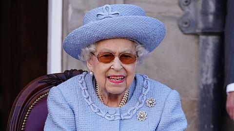 Queen Elizabeth II., hier während eines Besuchs in Schottland, soll sich nach ein paar Tagen in Sandringham wieder auf Schloss Windsor aufhalten.