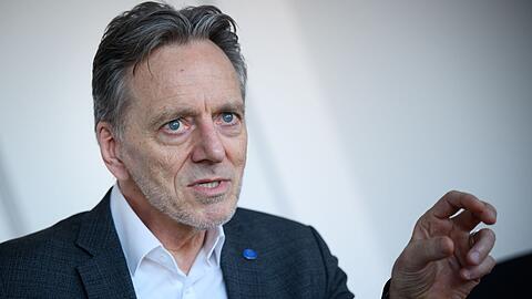 BKA-Pr&auml;sident Holger M&uuml;nch ist offen f&uuml;r die Debatte &uuml;ber ein Social-Media-Verbot. (Archivbild)