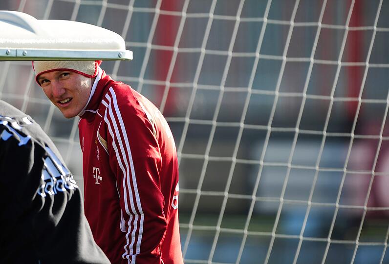 Bilder vom Training an der Säbener: Bastian Schweinsteiger schwitzt fürs Comeback.