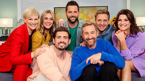 Karen Heinrichs (l.) liebt ihren Job beim "Fr&uuml;hst&uuml;cksfernsehen". Die K&uuml;ndigungswelle in der TV-Branche l&auml;sst auch sie nicht kalt.