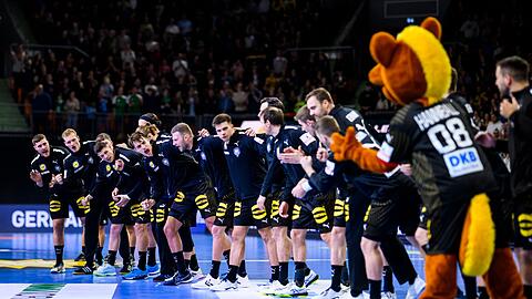 Die deutsche Handball Nationalmannschaft trifft zum Auftakt der Heim-EM auf die Schweiz.