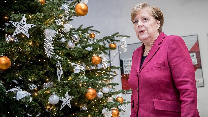 Angela Merkel hat es eilig, es geht auch um ihre Macht: &bdquo;Die Welt wartet eigentlich darauf, dass wir agieren können&ldquo;, sagt die Kanzlerin.