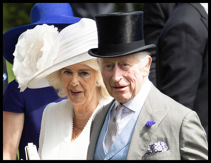 Königin Camilla und König Charles wählten für das Royal Ascot nicht unbedingt dezente Kopfbedeckungen.