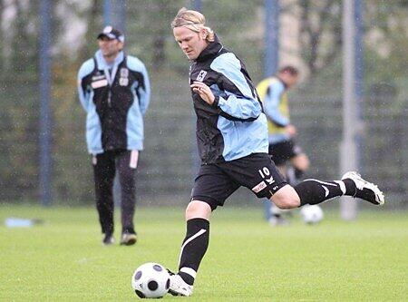Sascha Rösler meldet sich zurück in der Löwen-Mannschaft. Zwei Wochen musste er alleine an seiner Fitness arbeiten.