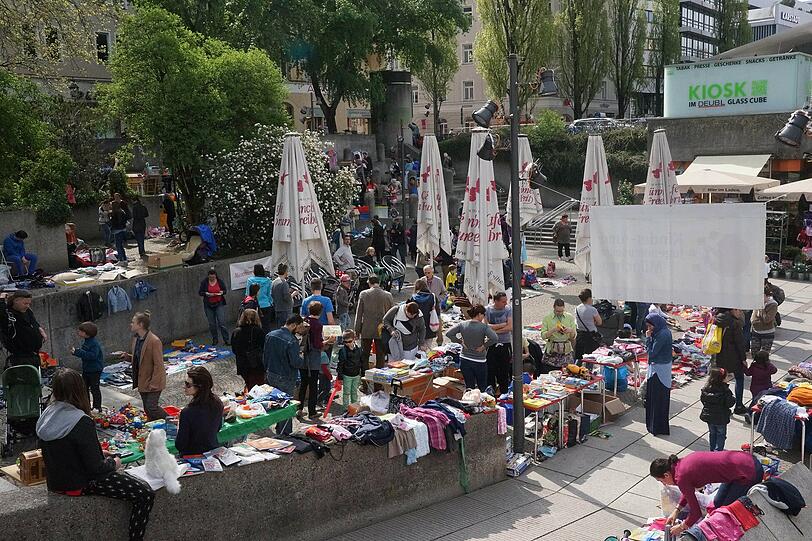 Bestes Wetter am Samstag an der Münchner Freiheit.