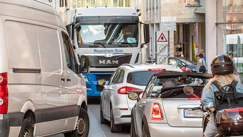 Verkehrschaos in M&uuml;nchens Innenstadt &ndash; mit einem neuen Pilotprojekt soll das besser werden.