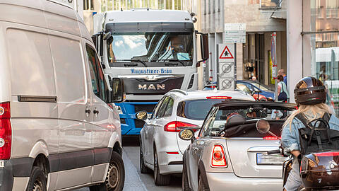 Verkehrschaos in M&uuml;nchens Innenstadt &ndash; mit einem neuen Pilotprojekt soll das besser werden.