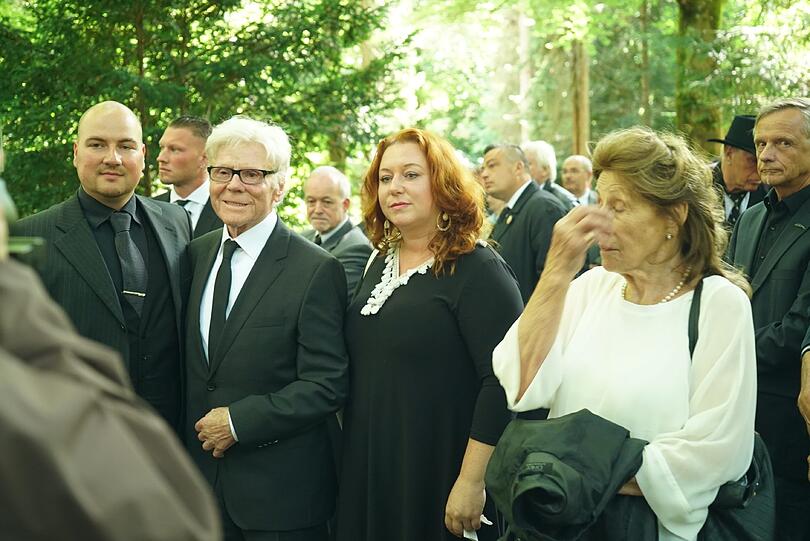 Gerd Siemoneit-Barum mit seinen Kindern Max und Rebecca