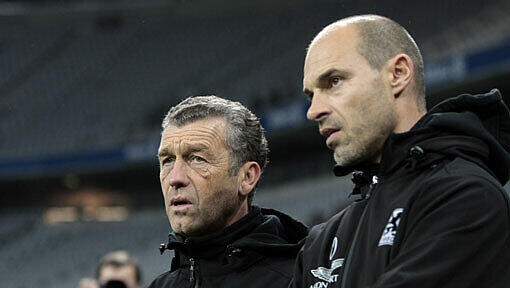 Trainer Alexander Schmidt (rechts), mit Sportdirektor Florian Hinterberger. Trainer Alexander Schmidt (rechts), mit Sportdirektor Florian Hinterberger.
