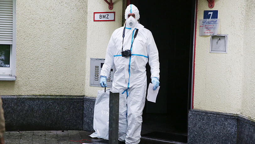 Ein Brandfahnder bei der Arbeit. Ein Brandfahnder bei der Arbeit.