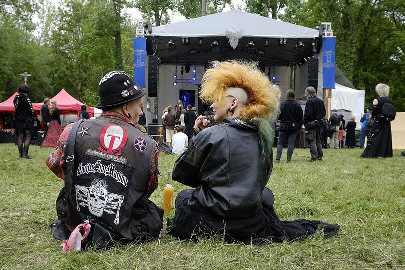 Die schrägsten Kostüme & irrsten Gestalten vom Wave-Gotik-Treffen 2016 in Leipzig